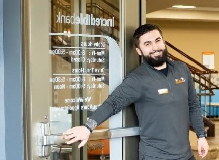 Personal Checking Accounts at IncredibleBank Liberty Park Cape Coral